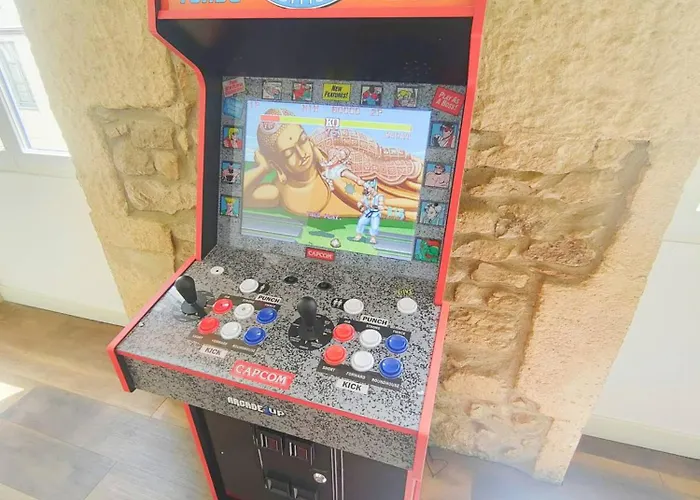 L'arcadia 4 Lits Climatise Jeu D'arcade Centre Historique نيم