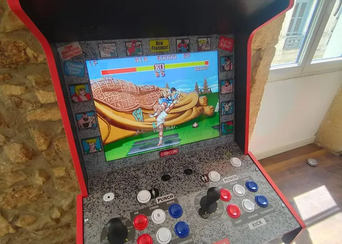 L'arcadia 4 Lits Climatise Jeu D'arcade Centre Historique شقة